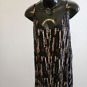 Torrid Black and Cream Patterned Tank